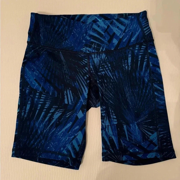 Old Navy Active fitted blue biker short - Picture 1 of 4